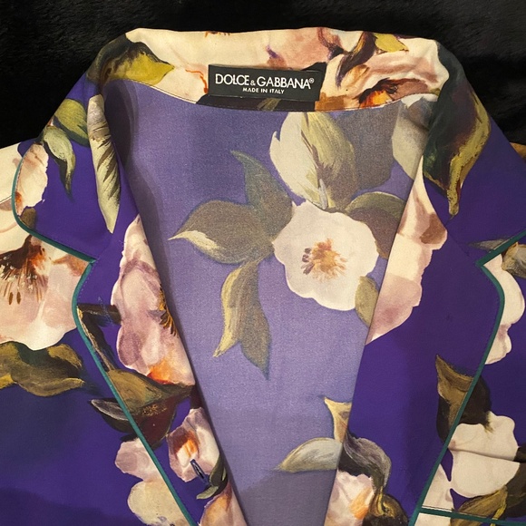 DOLCE & GABANNA ""Small""/Size 36 Silk Top - Picture 6 of 7